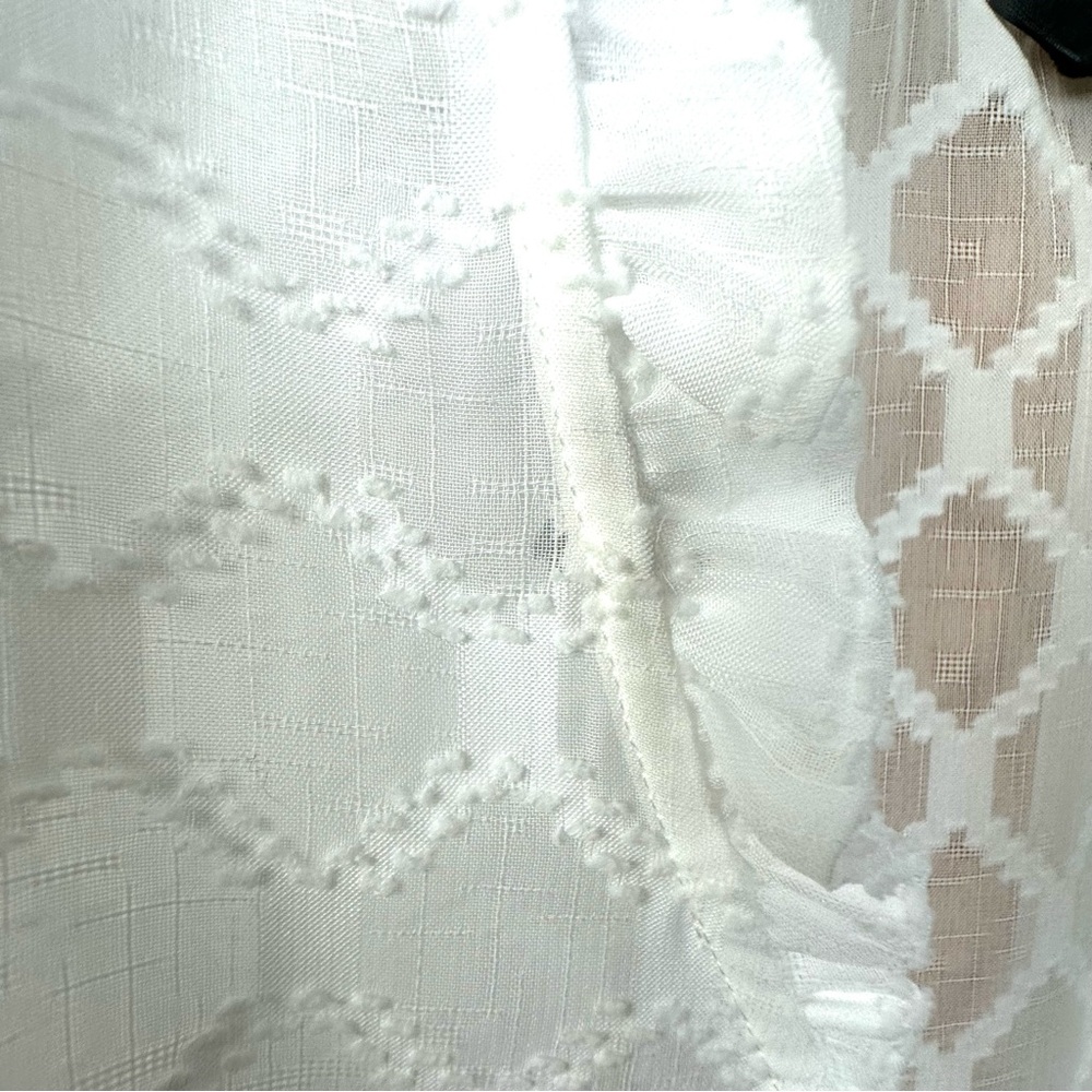 Banana Republic 3/4 sleeve V neck semi sheer white blouse w/ ruffle trim SZ LG - Picture 4 of 8